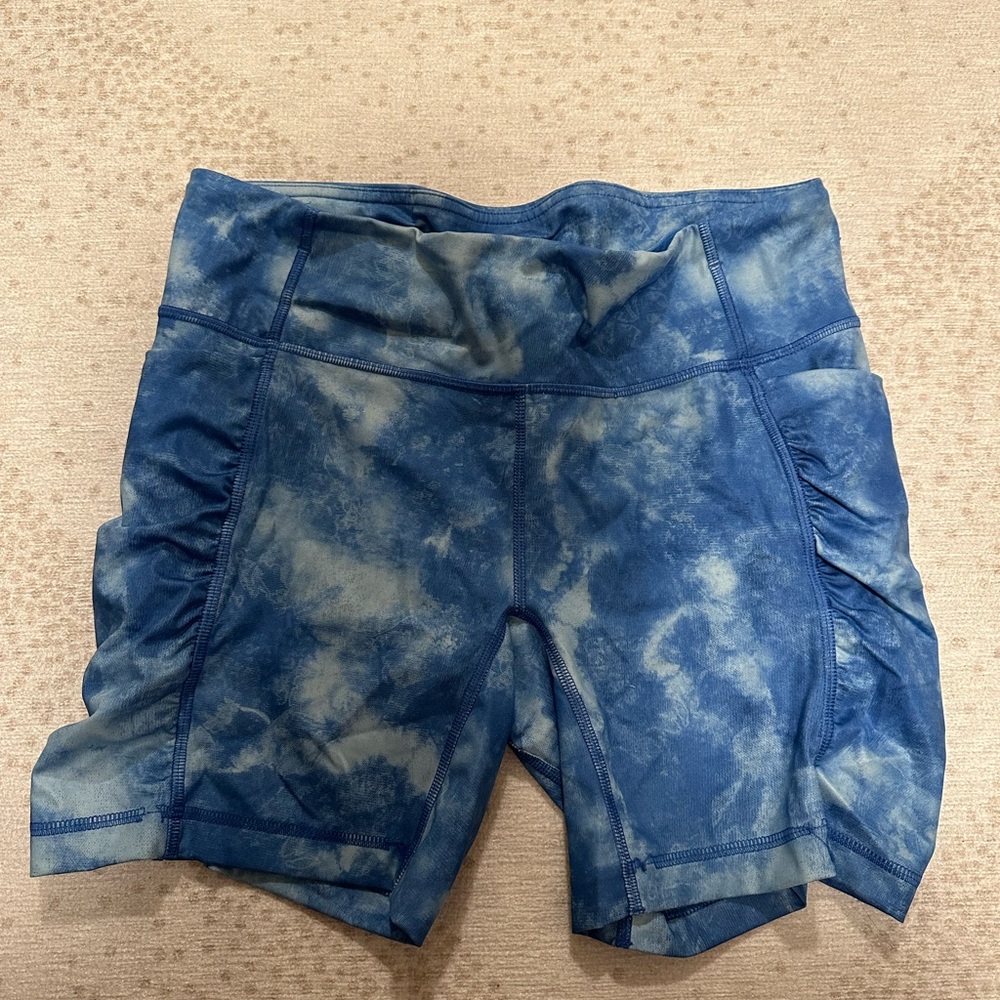 Lululemon speed track bike shorts